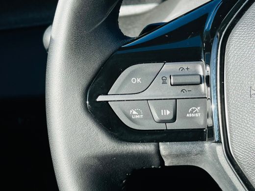 Peugeot 308 1.2 Hybrid 145 e-DCS6 Allure SUPER UITSTRALING! | Carplay | 17 Inch Velg | Adaptive Cruise Contro... ActivLease financial lease