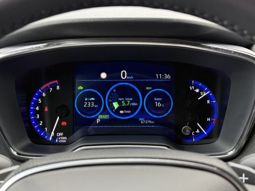 Toyota Corolla Touring Sports 2.0 Hybrid Executive | HUD | ACC | CarPlay | Camera | JBL | 18 inch ActivLease financial lease