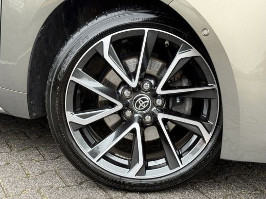 Toyota Corolla Touring Sports 2.0 Hybrid Executive | HUD | ACC | CarPlay | Camera | JBL | 18 inch ActivLease financial lease