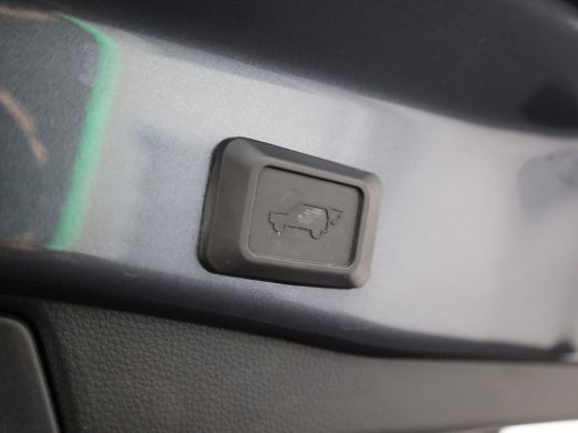 Toyota RAV4 2.5 Hybrid Dynamic | NL Auto | Camera | PDC | Trekhaak | Apple \ Android | Bearlock | Prijs Rijkl... ActivLease financial lease