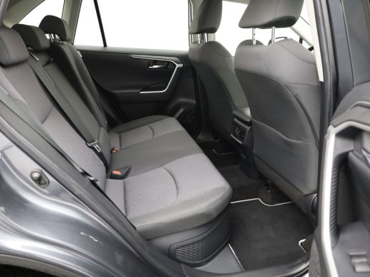 Toyota RAV4 2.5 Hybrid Dynamic | NL Auto | Camera | PDC | Trekhaak | Apple \ Android | Bearlock | Prijs Rijkl... ActivLease financial lease