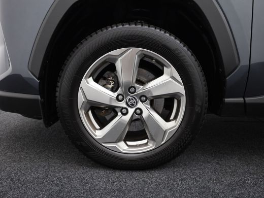 Toyota RAV4 2.5 Hybrid Dynamic | NL Auto | Camera | PDC | Trekhaak | Apple \ Android | Bearlock | Prijs Rijkl... ActivLease financial lease