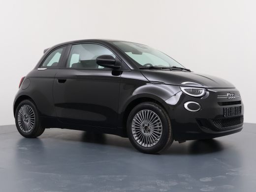Fiat 500 Torino | 10,25" touchscreen radio met Bluetooth, DAB & USB | Automatische airconditioning | Cruis... ActivLease financial lease