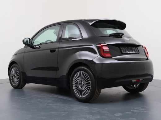 Fiat 500 Torino | 10,25" touchscreen radio met Bluetooth, DAB & USB | Automatische airconditioning | Cruis... ActivLease financial lease