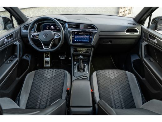 Volkswagen Tiguan 1.4 TSI eHybrid R-Line Business+ Pano / Trekhaak / Black / ActivLease financial lease