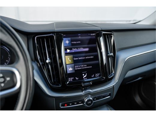 Volvo  XC60 2.0 Recharge T6 AWD Panorama / Stoelverwarming / Camera / ActivLease financial lease