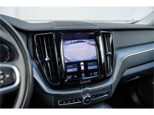 Volvo  XC60 2.0 Recharge T6 AWD Panorama / Stoelverwarming / Camera / ActivLease financial lease