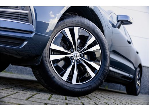 Volvo  XC60 2.0 Recharge T6 AWD Panorama / Stoelverwarming / Camera / ActivLease financial lease