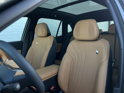 Geely Starray EM-i 1.5 Max+ PHEV | Long Range | 8 jaar garantie | Geely Specialist | Pano ActivLease financial lease