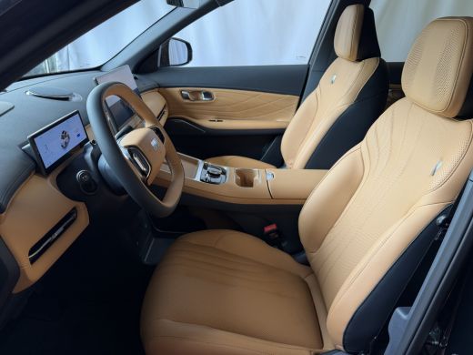Geely Starray EM-i MAX+ PHEV LONG RANGE | SEPT 2026 BRUIN LEER | 29,8 kWh ACCU | 136 KM WLTP | PANORAMADAK | STOELVE... ActivLease financial lease
