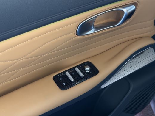 Geely Starray EM-i MAX+ PHEV LONG RANGE | BRUIN LEER | 29,8 kWh ACCU | 136 KM WLTP | PANORAMADAK | STOELVERWARMING/K... ActivLease financial lease