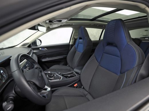 Lynk & Co 01 1.5 Black Pack 262Pk (SOH 93,5%, PANORAMADAK, APPLE CARPLAY, INFINITY AUDIO, SFEERVERLICHTING, ME... ActivLease financial lease