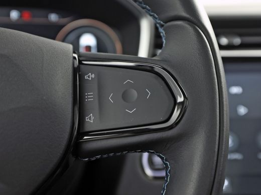 Lynk & Co 01 1.5 Black Pack 262Pk (SOH 93,5%, PANORAMADAK, APPLE CARPLAY, INFINITY AUDIO, SFEERVERLICHTING, ME... ActivLease financial lease