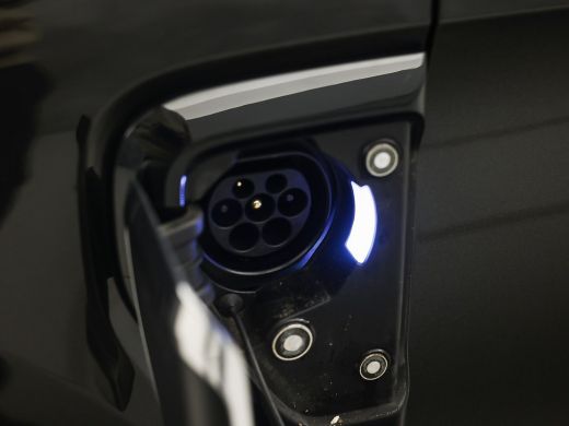Lynk & Co 01 1.5 Black Pack 262Pk (SOH 93,5%, PANORAMADAK, APPLE CARPLAY, INFINITY AUDIO, SFEERVERLICHTING, ME... ActivLease financial lease