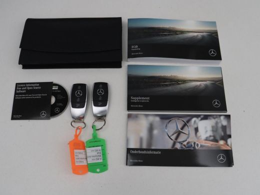 Mercedes-Benz EQB | SOH 94,7% | Panoramadak | Half leder | Memory | Stoelverwarming | Cruise control | Head-up | 36... ActivLease financial lease
