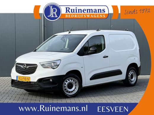 Opel Combo 1.5D 102 PK / L1H1 / 1e EIG. / TREKHAAK / BOTT INRICHTING / CAMERA / CARPLAY / AIRCO ActivLease financial lease