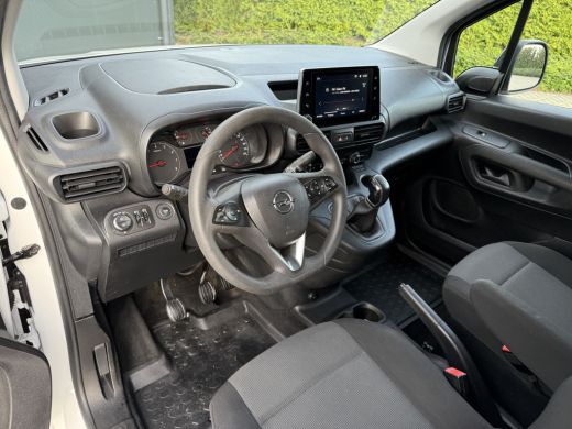 Opel Combo 1.5D 102 PK / L1H1 / 1e EIG. / TREKHAAK / BOTT INRICHTING / CAMERA / CARPLAY / AIRCO ActivLease financial lease