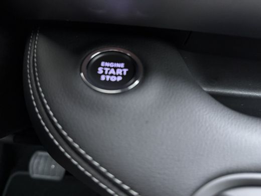 Jeep Avenger Altitude | Privacy Glass ActivLease financial lease