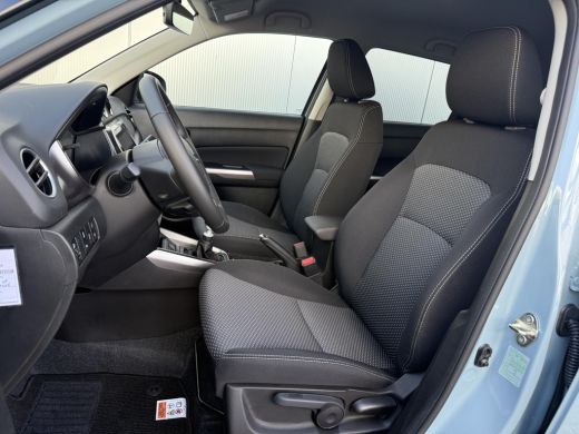 Suzuki Vitara 1.4 Boosterjet Select Smart Hybrid **/NAVIGATIE/ STOELVERWARMING/ DODEHOEK DETECTIE/ KEYLESS/ ADA... ActivLease financial lease