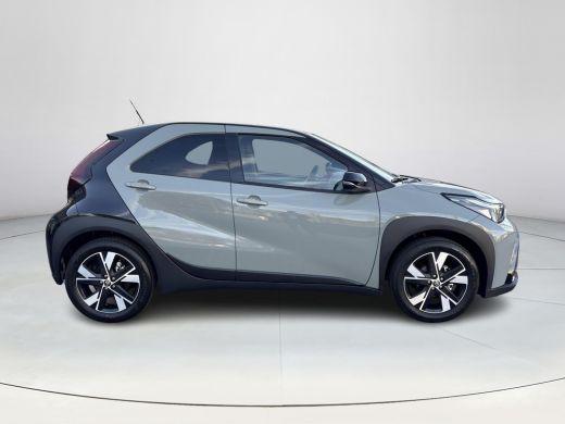 Toyota Aygo X Hybrid 115 pulse **/EASY PACK/ HYBRIDE/ SNEL LEVERBAAR** ActivLease financial lease