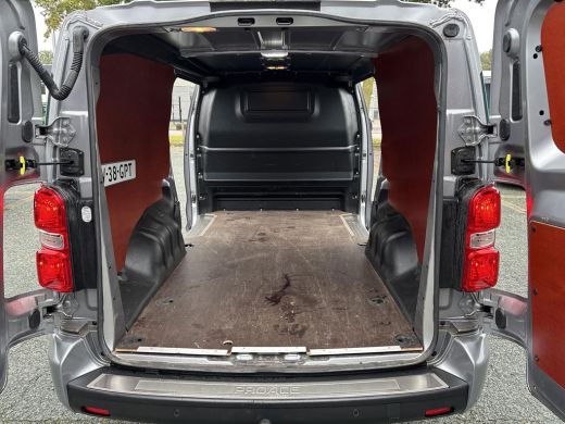 Toyota ProAce 2.0 D-4D L2 Professional Toyota PROACE Long Worker 2.0 D-4D Professional ActivLease financial lease