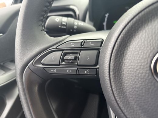 Toyota Yaris 1.5 Hybrid 115 Dynamic **PARKEERCAMERA/ ADAPTIEF CRUISE CONTROL/ KEYLESS** ActivLease financial lease