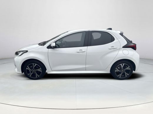 Toyota Yaris 1.5 Hybrid 115 Dynamic **PARKEERCAMERA/ ADAPTIEF CRUISE CONTROL/ KEYLESS** ActivLease financial lease