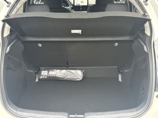 Toyota Yaris 1.5 Hybrid 115 Dynamic **PARKEERCAMERA/ ADAPTIEF CRUISE CONTROL/ KEYLESS** ActivLease financial lease