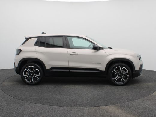 Jeep Avenger 1.2 e-Hybrid Summit | Automaat | Carplay | Camera | Adaptieve cruise | Navi | Clima | 18" LMV | ActivLease financial lease