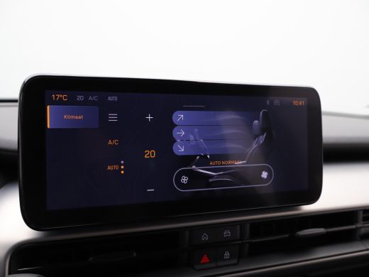 Jeep Avenger 1.2 e-Hybrid Summit | Automaat | Carplay | Camera | Adaptieve cruise | Navi | Clima | 18" LMV | ActivLease financial lease