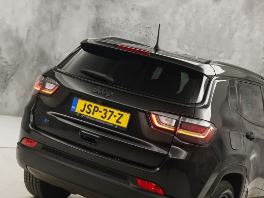 Jeep Compass 4xe 240 Plug-in Hybrid Electric Trailhawk 240Pk Automaat (VIRTUAL COCKPIT, APPLE CARPLAY, GROOT N... ActivLease financial lease