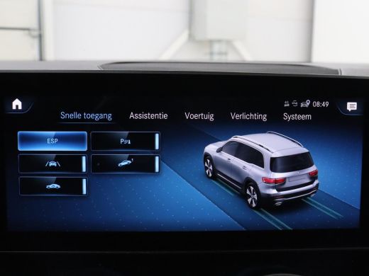 Mercedes-Benz GLB | Half leder | Stoelverwarming | Cruise control | Trekhaak | Camera | Park assist | Sfeerverlicht... ActivLease financial lease