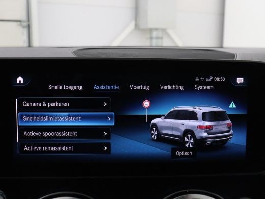 Mercedes-Benz GLB | Half leder | Stoelverwarming | Cruise control | Trekhaak | Camera | Park assist | Sfeerverlicht... ActivLease financial lease
