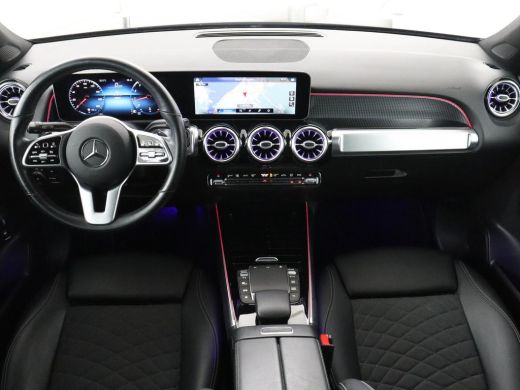 Mercedes-Benz GLB | Half leder | Stoelverwarming | Cruise control | Trekhaak | Camera | Park assist | Sfeerverlicht... ActivLease financial lease