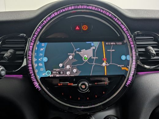 Mini Electric Yours 33 kWh | NL-AUTO! | 1E EIGENAAR! | SOH 98%! | PANODAK | CAMERA | STOELVERWARMING | CRUISE |... ActivLease financial lease