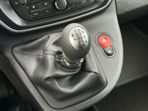 Renault Kangoo 1.5 dCi / L1H1 / 1e EIG. / AIRCO / CRUISE / NAVI / TREKHAAK / DAKDRAGERS ActivLease financial lease
