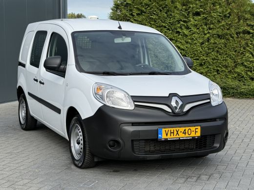 Renault Kangoo 1.5 dCi / L1H1 / 1e EIG. / AIRCO / CRUISE / NAVI / TREKHAAK / DAKDRAGERS ActivLease financial lease