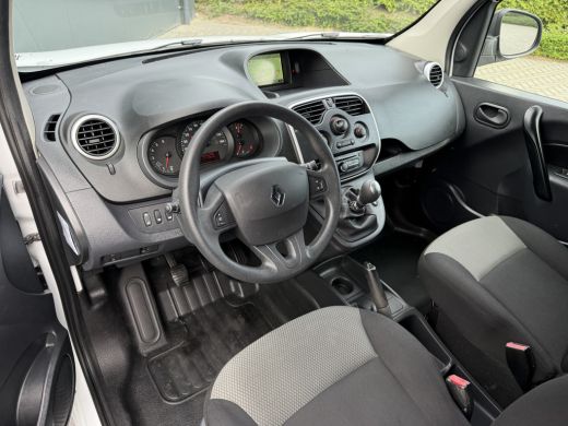 Renault Kangoo 1.5 dCi / L1H1 / 1e EIG. / AIRCO / CRUISE / NAVI / TREKHAAK / DAKDRAGERS ActivLease financial lease