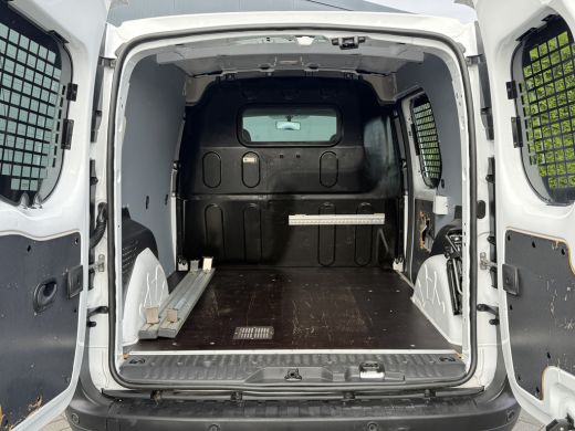 Renault Kangoo 1.5 dCi / L1H1 / 1e EIG. / AIRCO / CRUISE / NAVI / TREKHAAK / DAKDRAGERS ActivLease financial lease