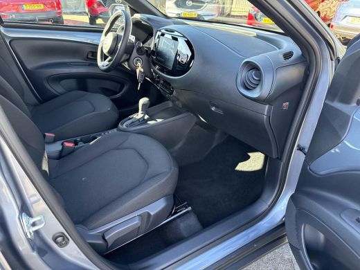 Toyota Aygo X Hybrid 115 play | Apple CarPlay/Android auto | Achteruitrijcamera ActivLease financial lease