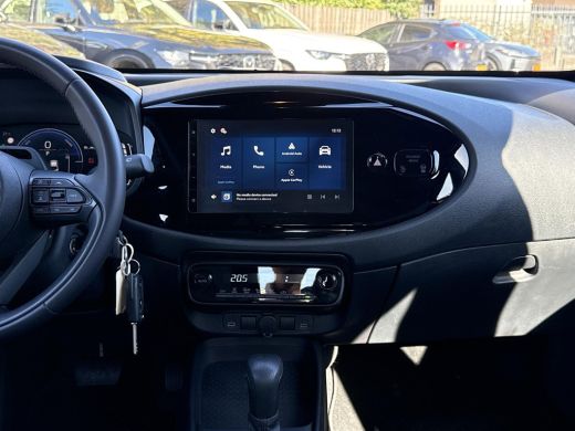 Toyota Aygo X Hybrid 115 play | Apple CarPlay/Android auto | Achteruitrijcamera ActivLease financial lease