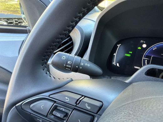 Toyota Aygo X Hybrid 115 play | Apple CarPlay/Android auto | Achteruitrijcamera ActivLease financial lease