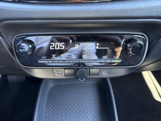 Toyota Aygo X Hybrid 115 play | Apple CarPlay/Android auto | Achteruitrijcamera ActivLease financial lease
