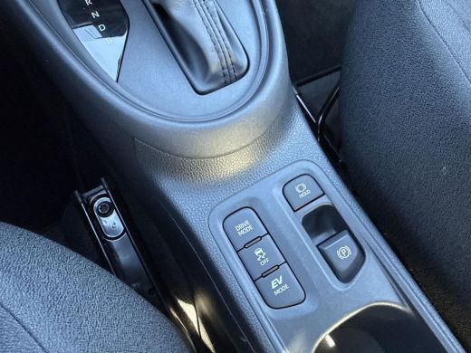 Toyota Aygo X Hybrid 115 play | Apple CarPlay/Android auto | Achteruitrijcamera ActivLease financial lease