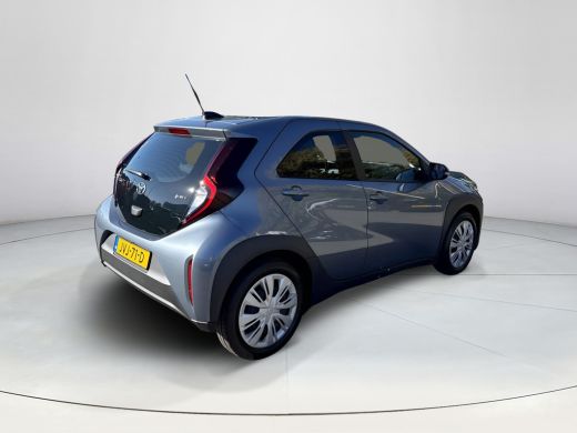 Toyota Aygo X Hybrid 115 play | Apple CarPlay/Android auto | Achteruitrijcamera ActivLease financial lease