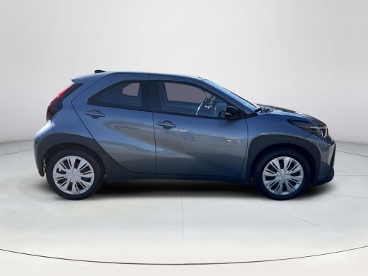 Toyota Aygo X Hybrid 115 play | Apple CarPlay/Android auto | Achteruitrijcamera ActivLease financial lease