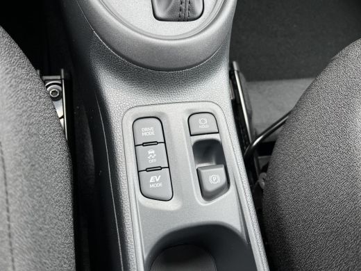 Toyota Aygo X Hybrid 115 play | &euro; 1.500 extra inruilwaarde | ActivLease financial lease