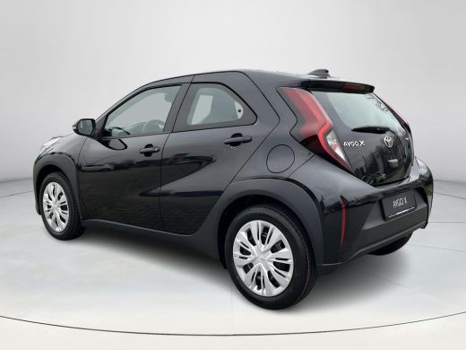 Toyota Aygo X Hybrid 115 play | &euro; 1.500 extra inruilwaarde | ActivLease financial lease