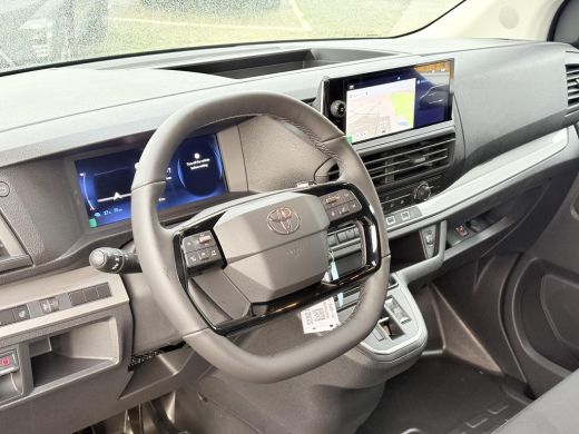Toyota ProAce Navigator Extra Range Long L2 75 kWh **/NIEUWE BUS/ NAVIGATIE/ DIRECT LEVERBAAR/ 3 ZITPLAATSEN** ActivLease financial lease