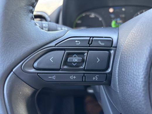 Toyota Yaris 1.5 Hybrid 115 Active | &euro; 2.000 extra inruilwaarde | ActivLease financial lease